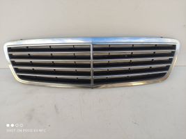 Mercedes-Benz C W203 Grille de calandre avant A2038800183