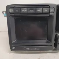 Mercedes-Benz S W220 Unità principale autoradio/CD/DVD/GPS A2208270442