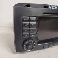 Mercedes-Benz R W251 Panel / Radioodtwarzacz CD/DVD/GPS A2518200979