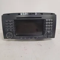 Mercedes-Benz R W251 Radio/CD/DVD/GPS-pääyksikkö A2518200979