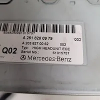 Mercedes-Benz R W251 Radio / CD-Player / DVD-Player / Navigation A2518200979