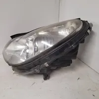 Mercedes-Benz CLS C219 Lampa przednia 