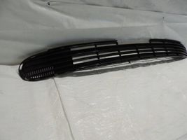 Opel Vectra A Front bumper lower grill 90568245
