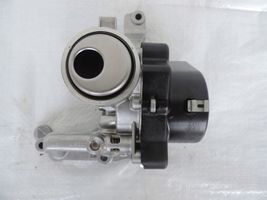 Ford Focus Pompe à huile H6BG-6600-BA