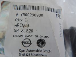 Opel Insignia B Klucz do śrub / nakrętek kół 