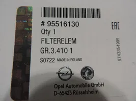 Opel Corsa D Filtr powietrza 95516130