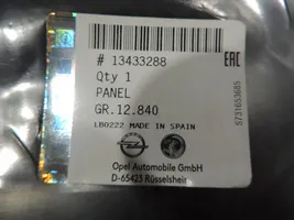 Opel Corsa D Panel osłony bagażnika 13180938