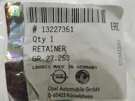 Opel Insignia A Zderzak tylny 13227351