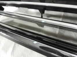 Volkswagen PASSAT B8 Grille calandre supérieure de pare-chocs avant 3G0853651