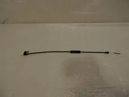 Opel Corsa D Cable de apertura de la tapa del depósito de combustible 13231769