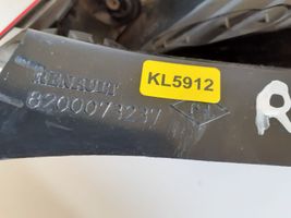 Renault Megane III Aizmugurējais lukturis virsbūvē 8200073237