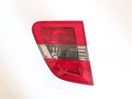 Mercedes-Benz B W245 Lampy tylnej klapy bagażnika A1698201564