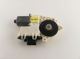 Citroen C4 I Rear door window regulator motor 0130822238