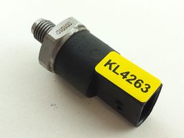 Mercedes-Benz C W203 Regolatore di pressione del carburante A0041531528