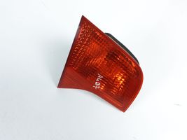 Audi A4 S4 B7 8E 8H Lampy tylnej klapy bagażnika 8E5945093