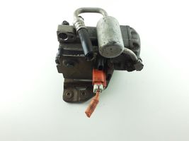 Lexus RX 330 - 350 - 400H Ilmastointilaitteen kompressorin pumppu (A/C) 8837048021