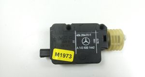 Mercedes-Benz ML W163 Motorino del tappo del serbatoio del carburante A1638201642