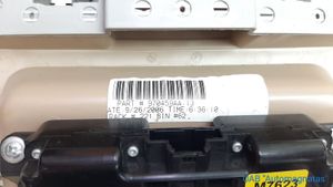 Nissan Quest Illuminazione sedili posteriori 970459AA