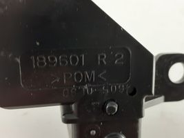 Toyota Verso Ohjauspyörän painikkeet/kytkimet 189601