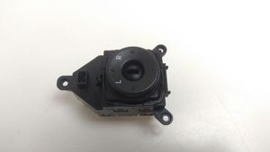 KIA Soul Interruptor del espejo lateral 4864801110