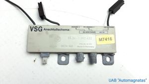 BMW 7 E32 Antenas pastiprinātājs 1382432