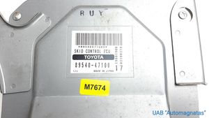 Toyota Prius (XW20) ABS-ohjainlaite/moduuli 8954047100