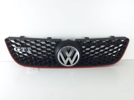 Volkswagen Polo IV 9N3 Grille calandre supérieure de pare-chocs avant 6Q0853651G