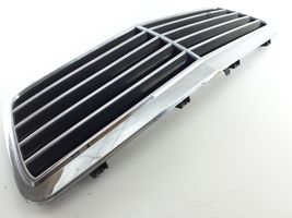 Mercedes-Benz CLK A208 C208 Grille de calandre avant 2088800085