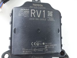 Toyota RAV 4 (XA50) Capteur radar d'angle mort 8816242090