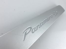 Porsche Panamera (970) Listwa progowa przednia 97055575301