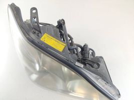 Lexus RX 330 - 350 - 400H Lampa przednia 