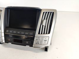 Lexus RX 330 - 350 - 400H Panel / Radioodtwarzacz CD/DVD/GPS 8611048180