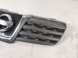 Nissan Qashqai Maskownica / Grill / Atrapa górna chłodnicy 62310JD000