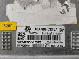 Volkswagen Golf V Moottorin ohjainlaite/moduuli 06A906033JA