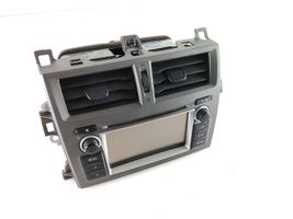 Toyota Verso-S Panel / Radioodtwarzacz CD/DVD/GPS 8614052012