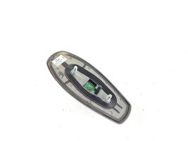 Jaguar XF GPS-pystyantenni 7W9319C089DA