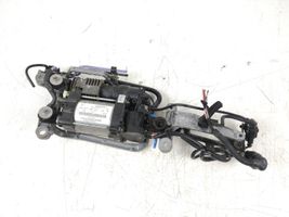 Porsche Macan Compresseur / pompe à suspension pneumatique 95B616006C