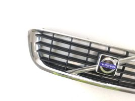 Volvo V50 Maskownica / Grill / Atrapa górna chłodnicy 30744915