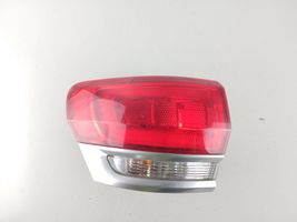 Jeep Grand Cherokee Aizmugurējais lukturis virsbūvē P68236133AC