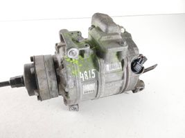 Audi RS6 Ilmastointilaitteen kompressorin pumppu (A/C) 4F0260805AK