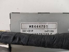 Mitsubishi Pajero Monitori/näyttö/pieni näyttö MR444752