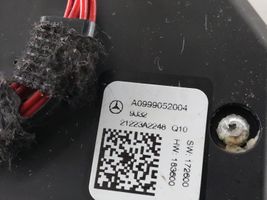 Mercedes-Benz CLA C118 X118 Przełącznik / Przycisk kierownicy A0999052004