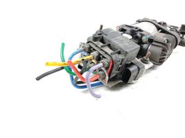 Porsche Cayenne (92A) Compresor/bomba de la suspensión neumática 95835890300