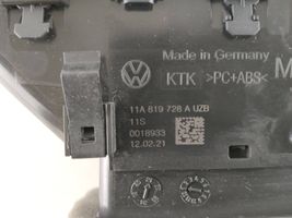 Volkswagen ID.4 Dysze / Kratki środkowego nawiewu deski rozdzielczej 11A819728A