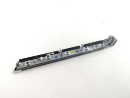 Porsche Cayenne (92A) Barra di rivestimento della portiera anteriore 7P5867410