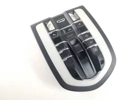 Porsche Cayenne (92A) Luz del asiento delantero 7PP959551DS