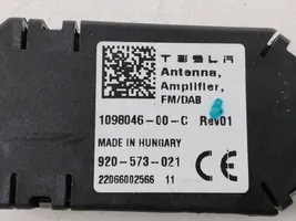 Tesla Model 3 Wzmacniacz anteny 109804600C