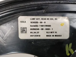 Tesla Model X Luz trasera/de freno 103433500B