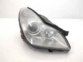 Mercedes-Benz CLS C219 Lampa przednia 