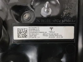 Tesla Model Y Takaluukun takavalot 150208800C